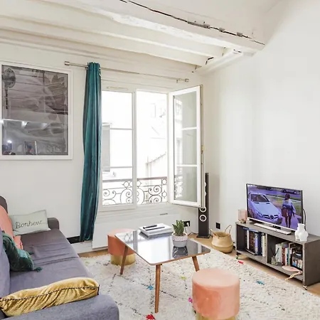 Charming Nest Close To The Bastille شقة